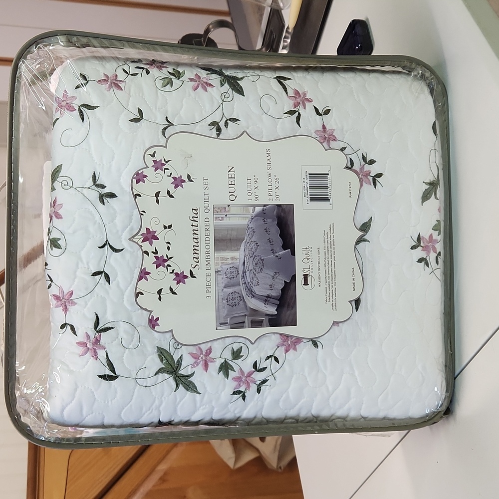 Queen Quilt Set